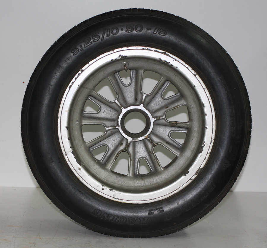Ford 9 inch magnesium